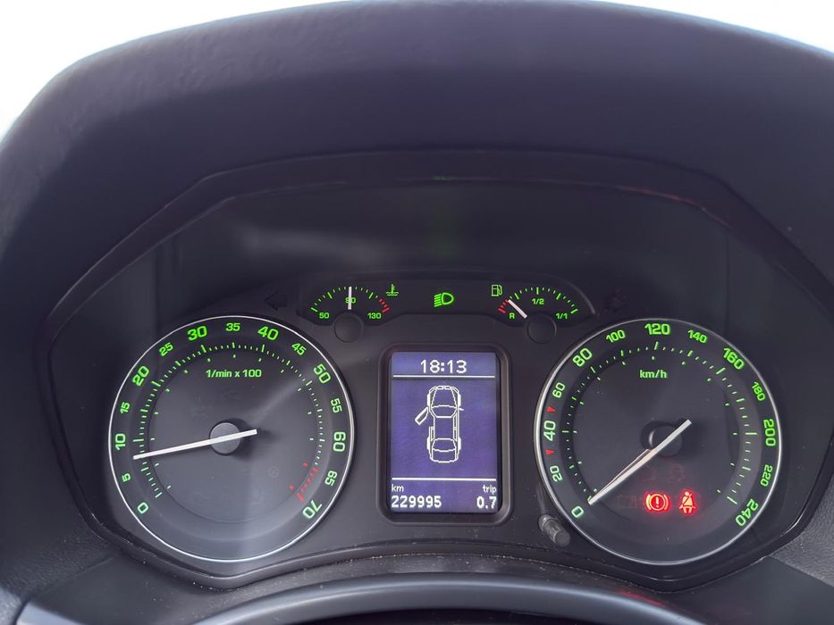 Vând skoda octavia 2
