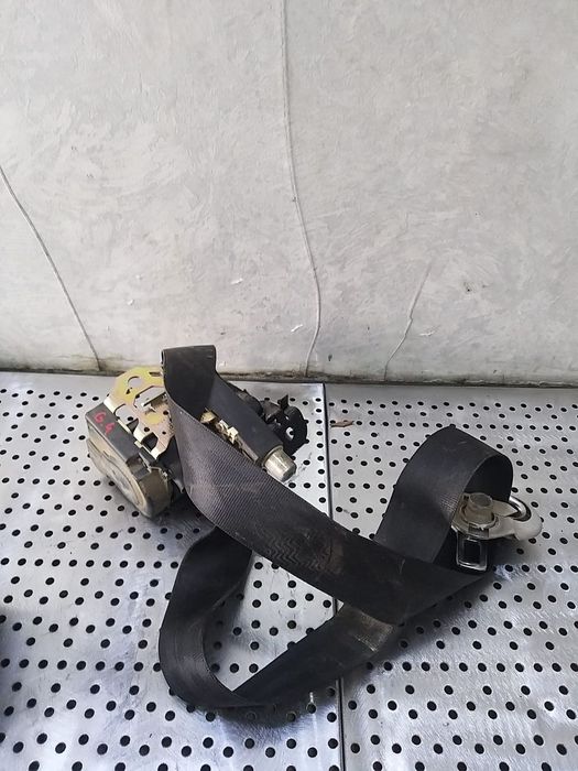 Centura siguranta cu capsa dreapta fata vw golf 4 1j 1j4857706aa