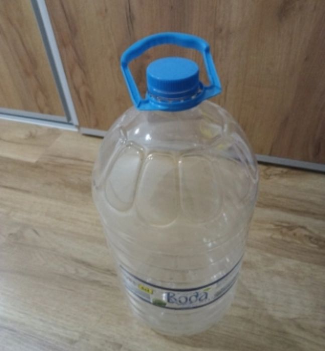 Туби от минерална вода