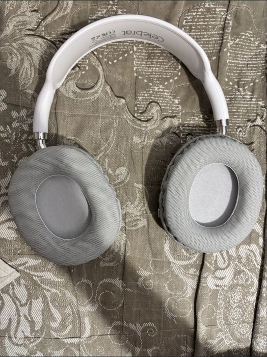 Наушники  airpots