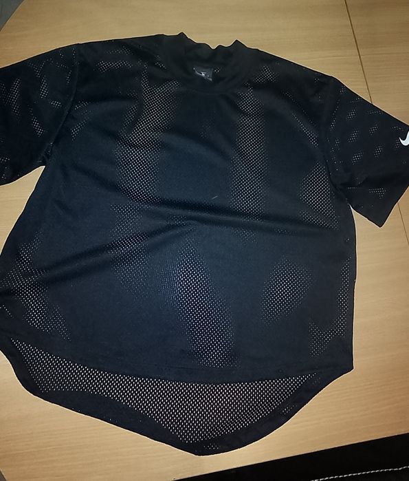 Найк Дамска мрежеста тениска