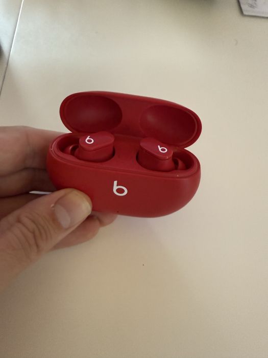 Beats Studio Buds