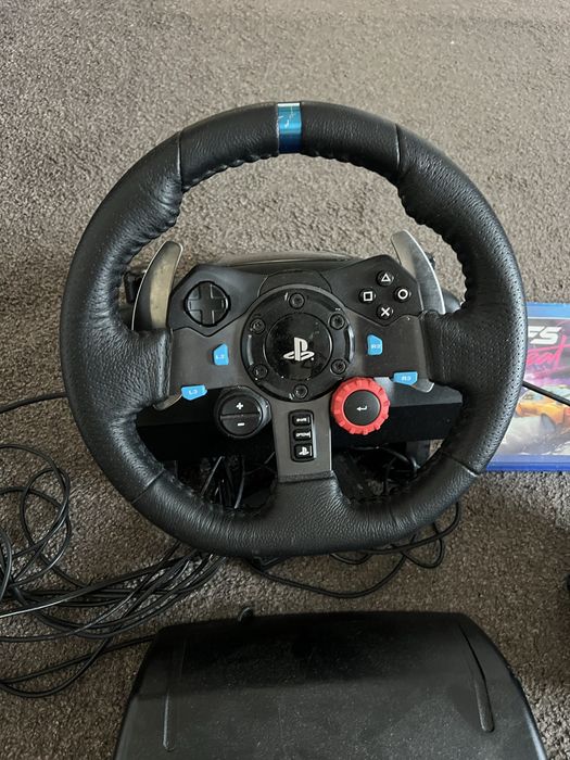 Vand ps4 slim 500gb cu volan si schimbator