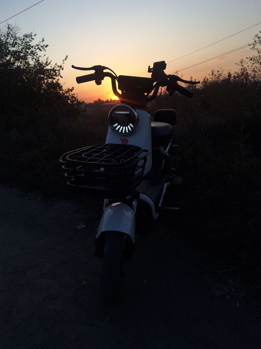 Продам электроскутер XIAODAO