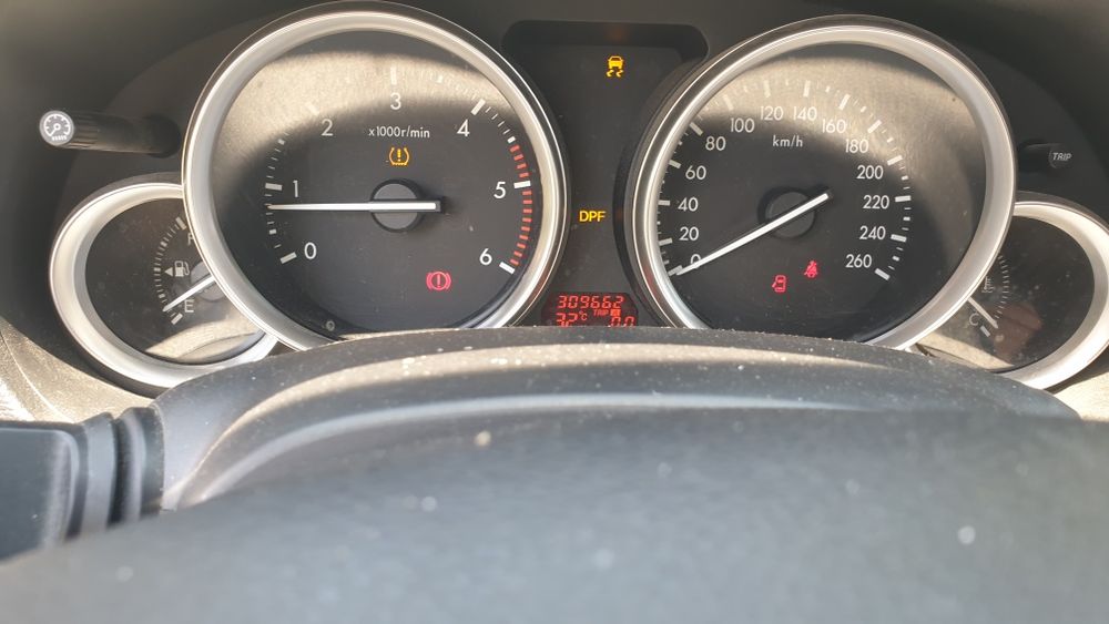 Vand Mazda 6 2.0diesel