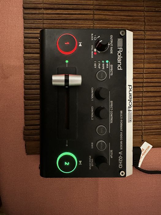 Roland V-02HD Switcher Video Full HD 2 Canale Multiformat HDMI