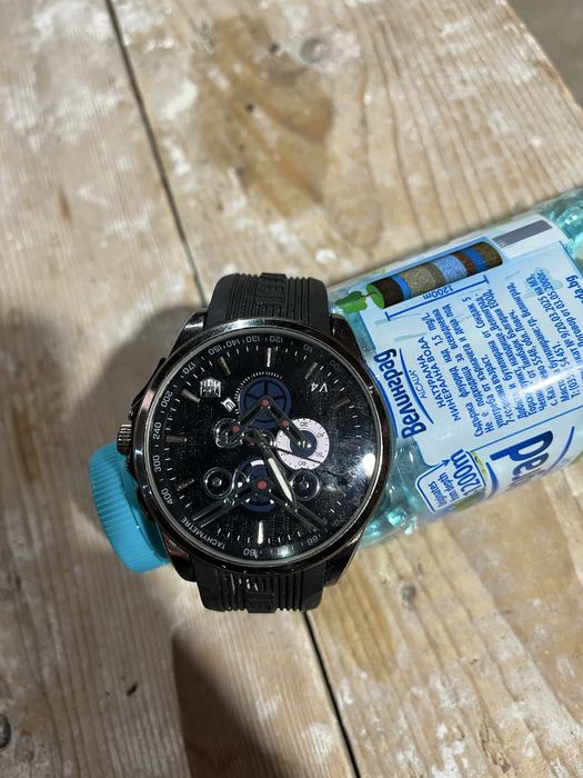 Часовници искат само батерия