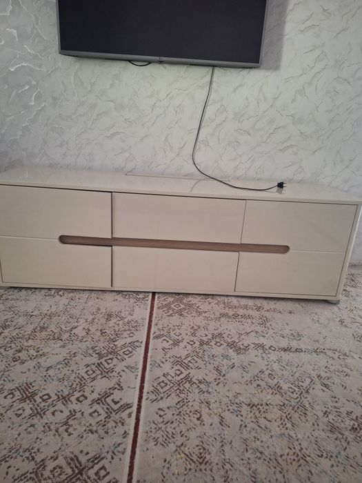 Тв. Тумба  сатылады