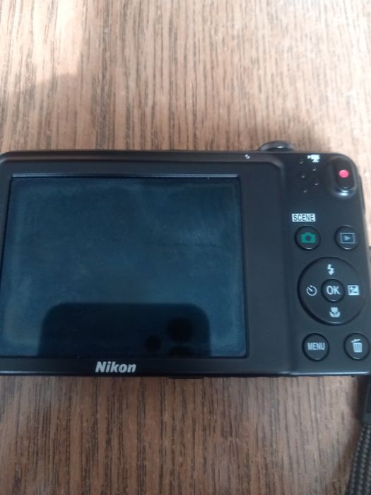 Vând camera foto video digitala Nikon și calculator compact