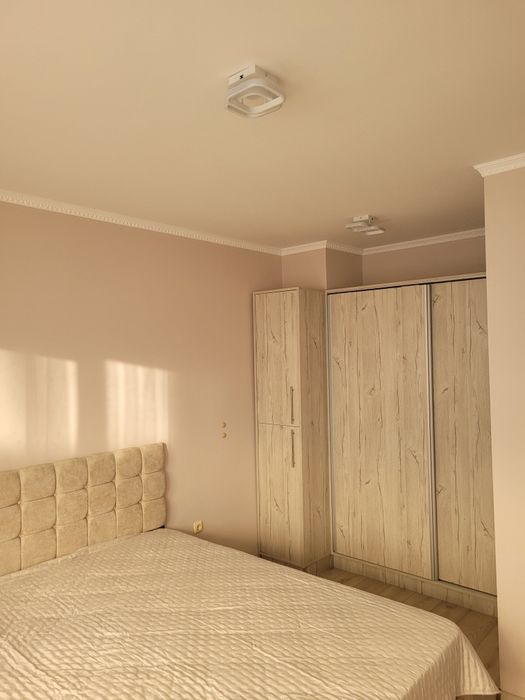 Дава се под наем Тристаен апартамент в Варна, Автогара - 80 кв.м за 600 € - Снимка #1