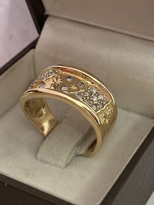 Inel aur 18kt.cu diamante