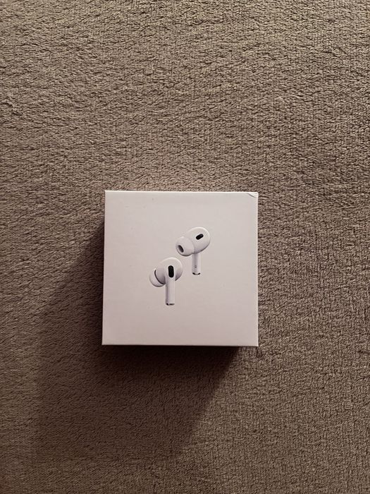 Apple AirPods Pro (generația 2) –