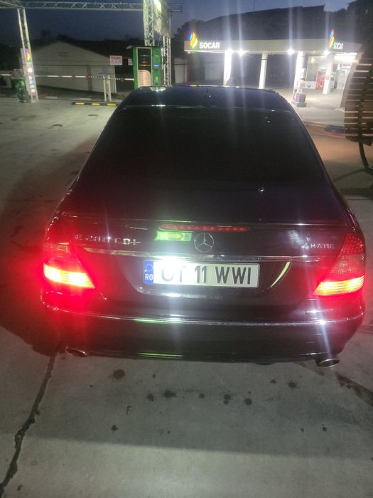 Vând Mercedes-Benz E 280 4MATIC-2009