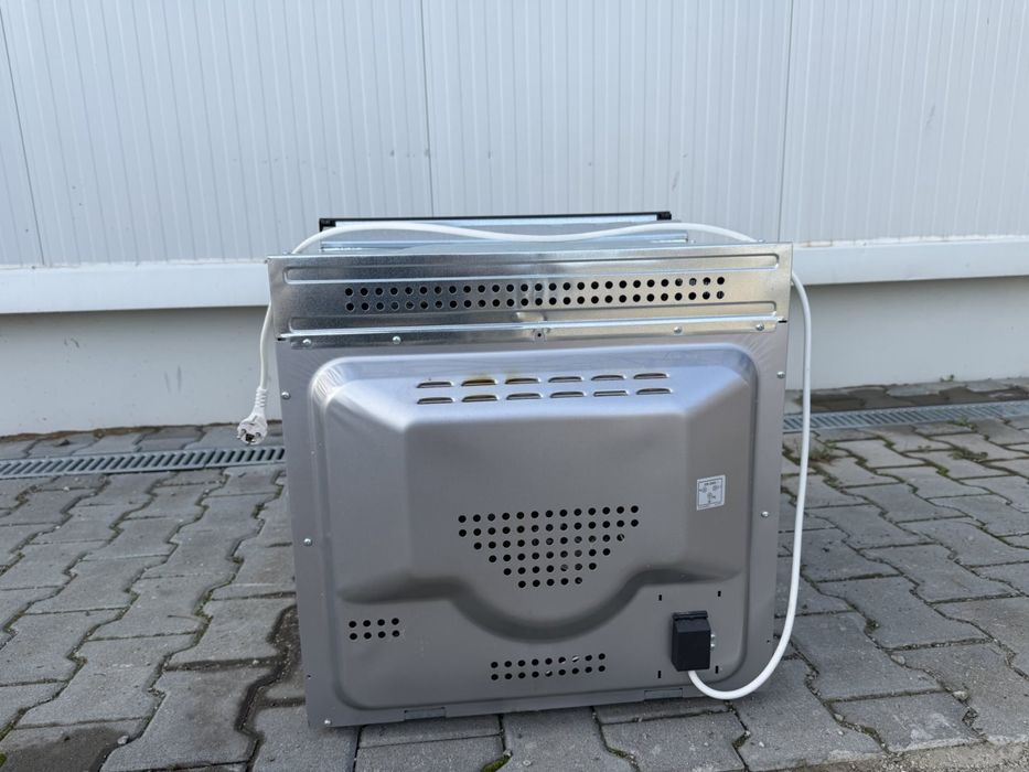 Фурна за вграждане Gorenje BO647A30XG