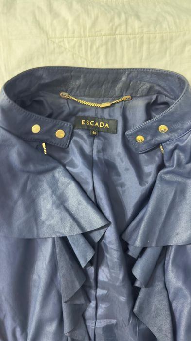 Продам фирменную куртку Escada