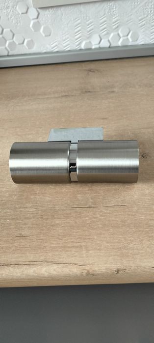 Продам Светильник EGLO