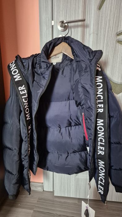 Geaca MONCLER...