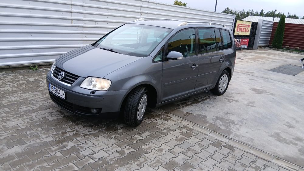 Volkswagen Touran 2005 diesel, 2.200 € — imagine 4
