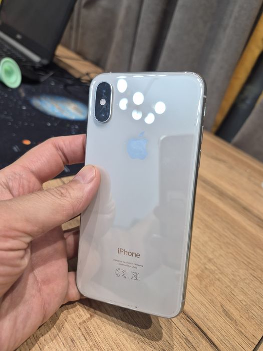 В продаже IPhone 10 (XS) 64 Gb в белом цвете