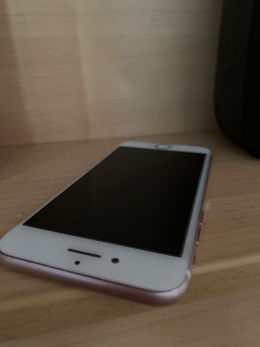 iphone 7 в хорошом состояний