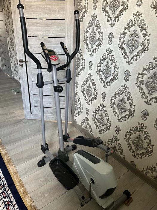 Эллиптический тренажер