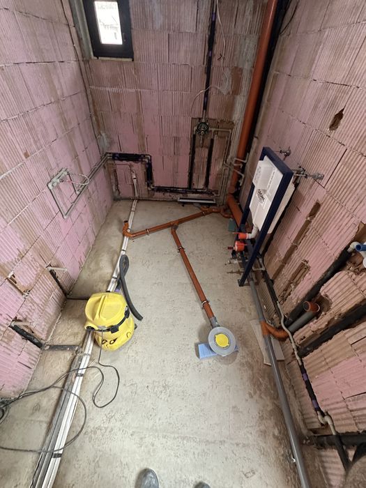 Извършане на ремонт на бани , подови настилки , гранитогрес , фаянс