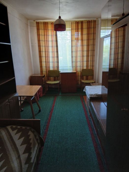 Сотувда дом  4 хона темир йул колледж якинида вокзал