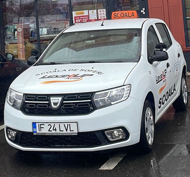 Școală de șoferi 1900 lei + 2 ședințe GRATUITE!