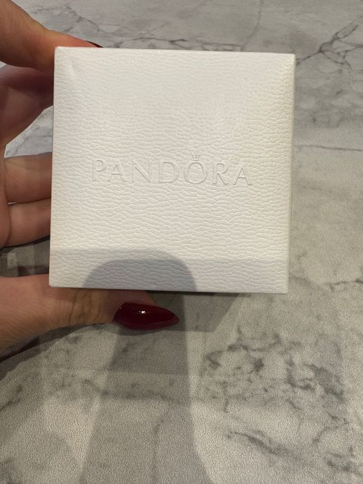 Гривна Pandora rose gold