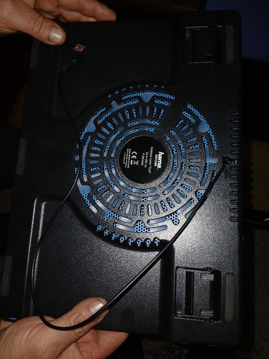 Vând Laptop, HP negru