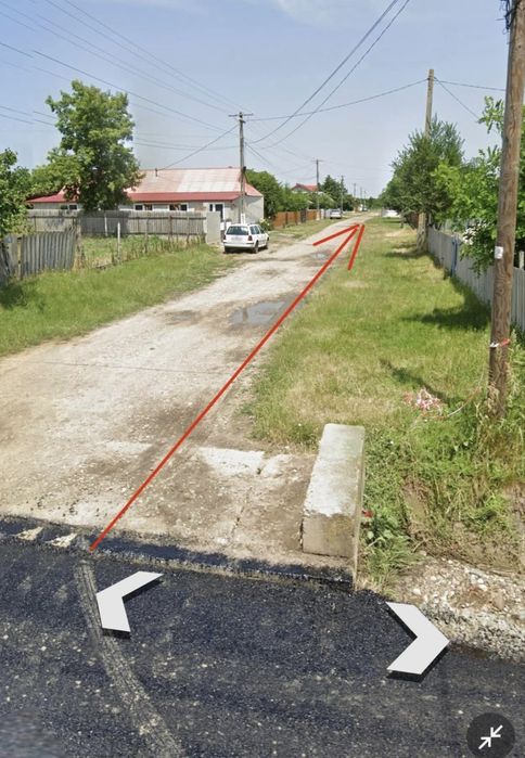 Casa cu teren intravilan 1000 mp si anexe