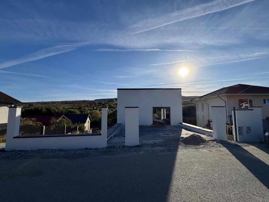 Casa individuala, moderna, noua, locatie excelenta, la 10 minute de Auchan Iris si bvd Muncii