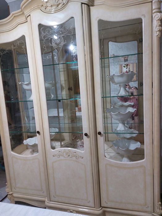 Сервант для гостиной