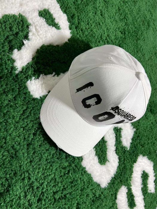 Sapca dsquared2 icon white spraypaint