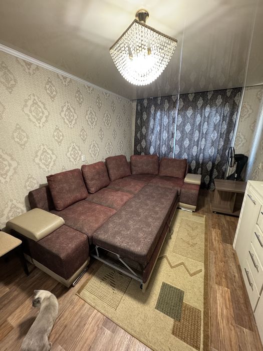 Диван большой продается