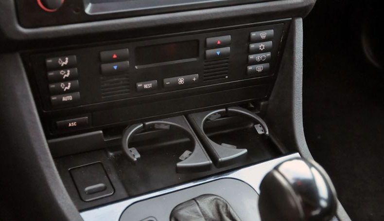 Cup Holder BMW E39 поставка за чаши БМВ