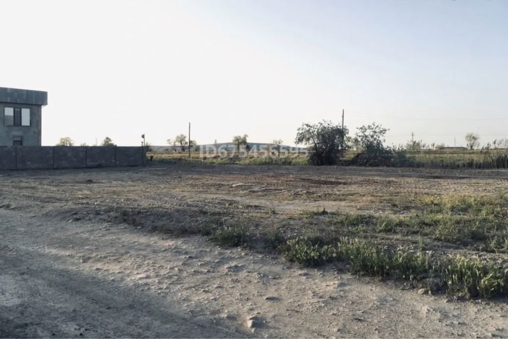 Продам участок землю.