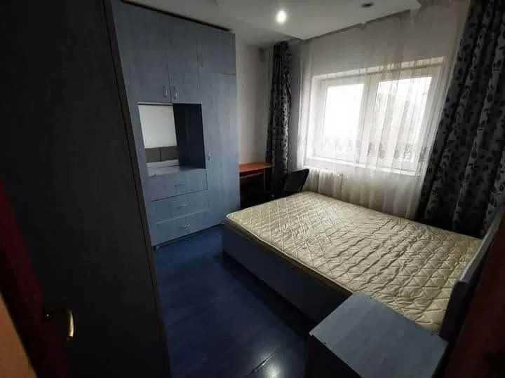 Caut colega de apartament, zona podul de fier