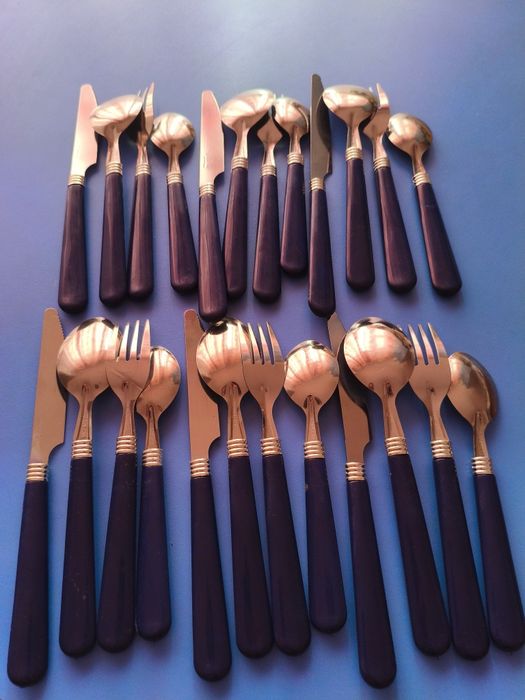 Продам посуду все сразу за 10000, торг