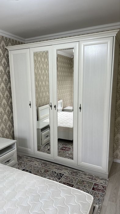 Спальный гарнитур