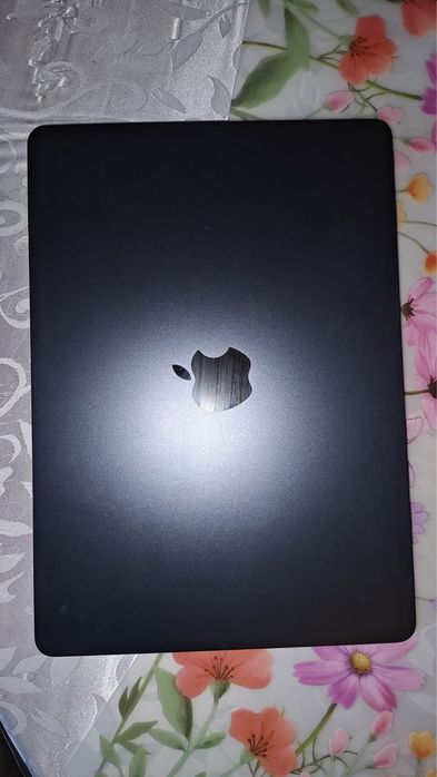 Macbook Air M2 16GB 1TB 13インチ Macbook Air M2 13” 16gb 1tb Aiud • OLX.ro