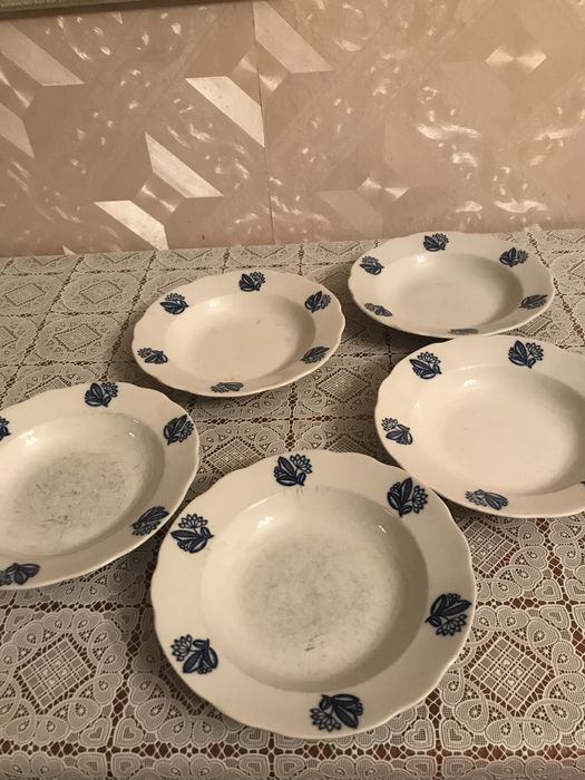 Тарелки суповые б/у