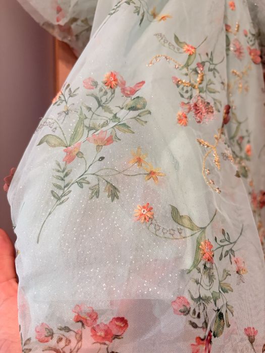 Next официални рокли 3-4 години,  с бродерия