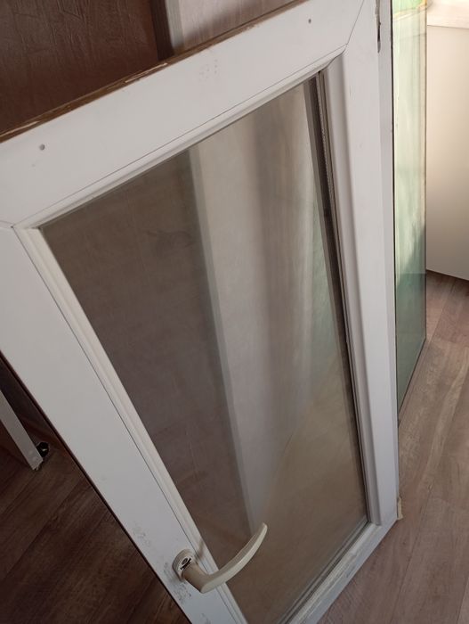 Продам б/у стеклопакет 3 шт