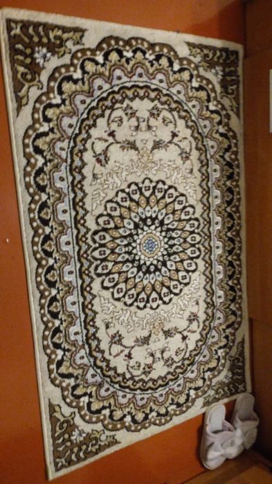 Продаю прикроватные коврики 80*126см