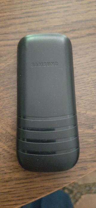 Кнопочный,самсунг.