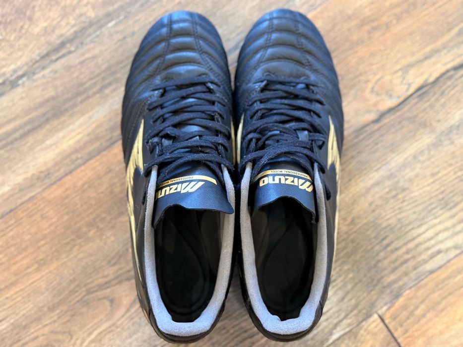 футболни обувки Mizuno Morelia Neo IV FG – естествена кожа