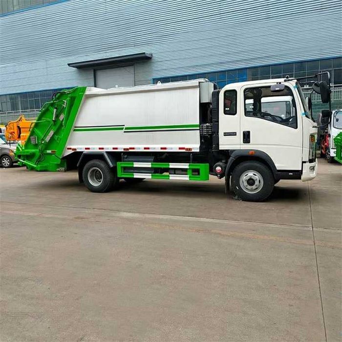 Мусоровоз HOWO 4×2, 6 м³ (прессующий). Доставка 30 дней