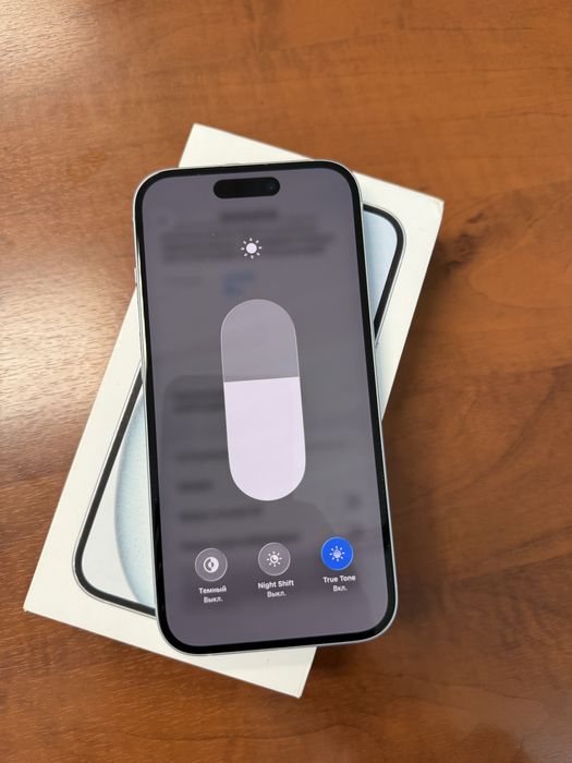 iPhone 15  256gb