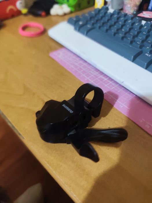 Продавам команда за предните венци shimano